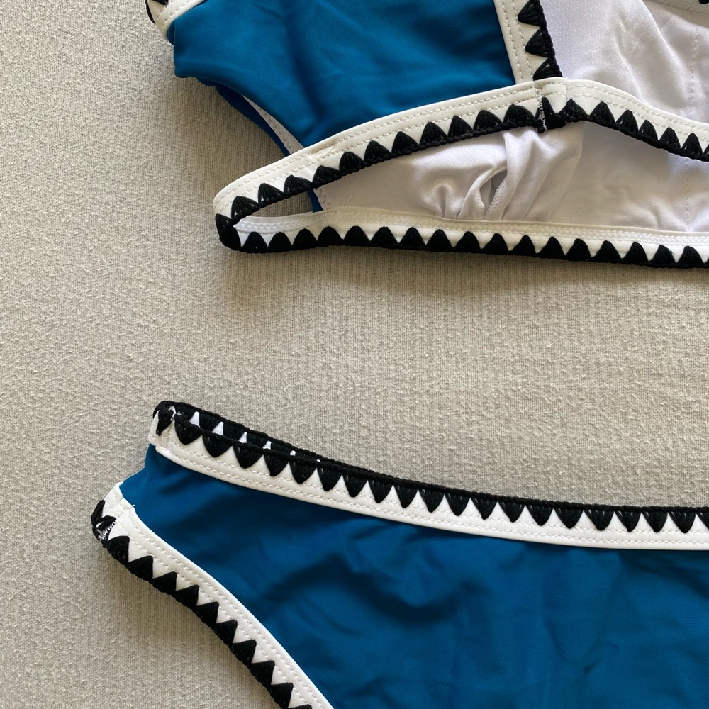 Swimsuit Set - Picture 3 of 3
